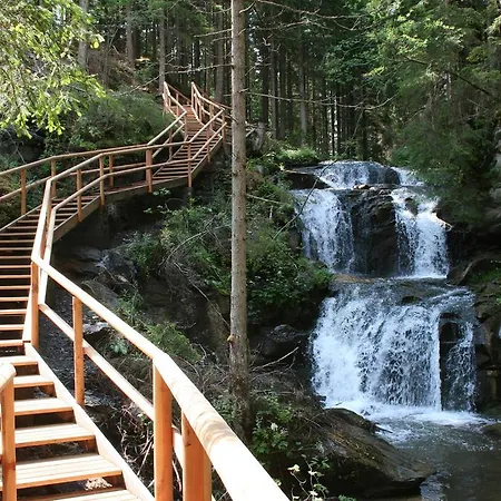 Gasthof Seeblick Guest house Zeutschach